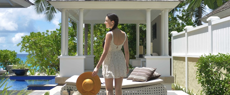 Beachfront Pool Villa