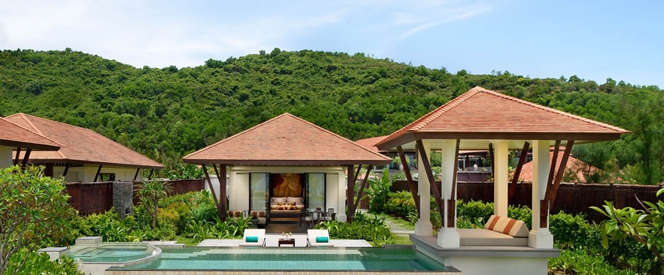 BEACH POOL VILLA