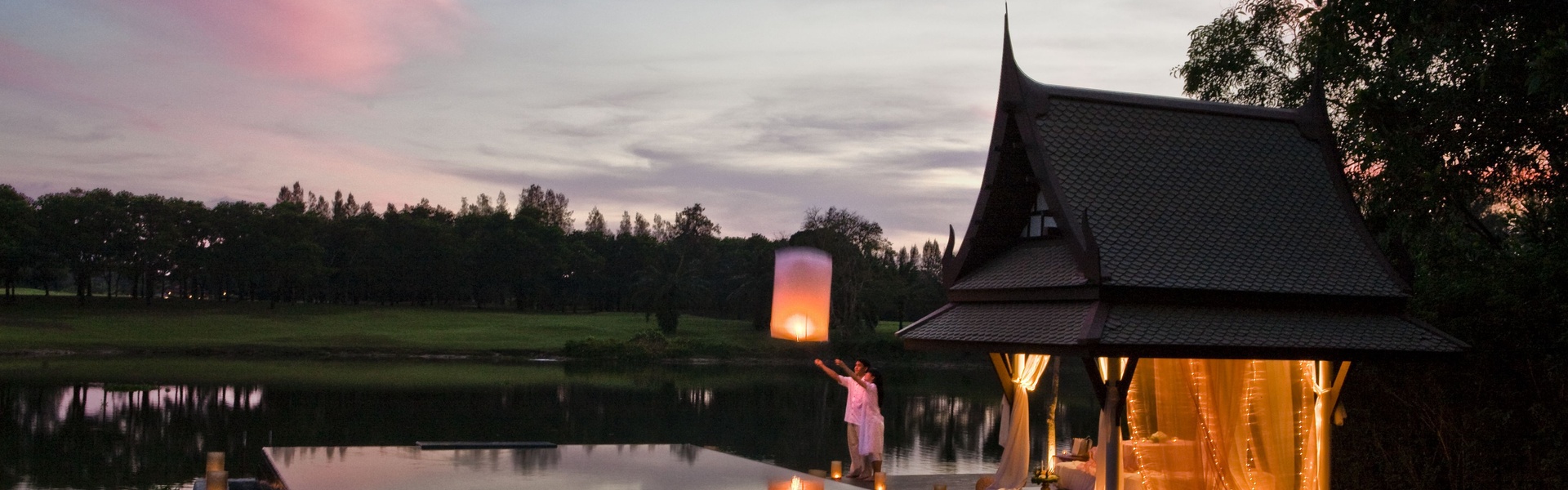 Double Pool Villas by Banyan Tree - Background