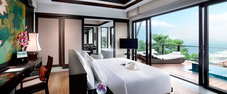 TWO-BEDROOM SEAVIEW HILL POOL VILLA