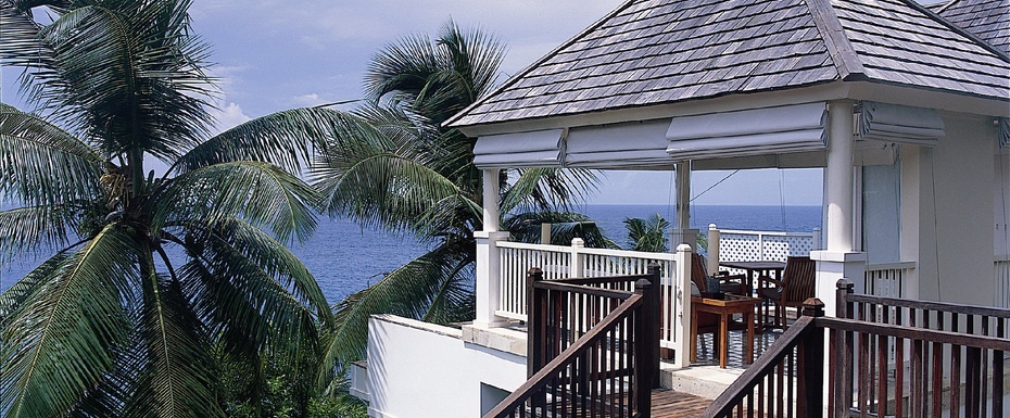 Intendance Bay View Pool Villa