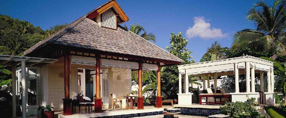 Beachfront Pool Villa